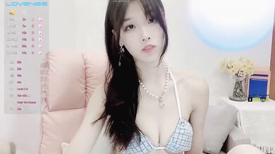 stripchat【Swag_SASA】百变小魔女~!蓝芽跳蛋~白虎骚逼 (3)